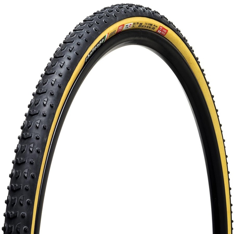 Challenge Tire Grifo Pro Tire TLR – 700 x 33 Black/Tan