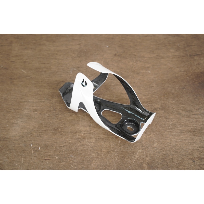 (1) Blackburn Camber Carbon Water Bottle Cage 29g