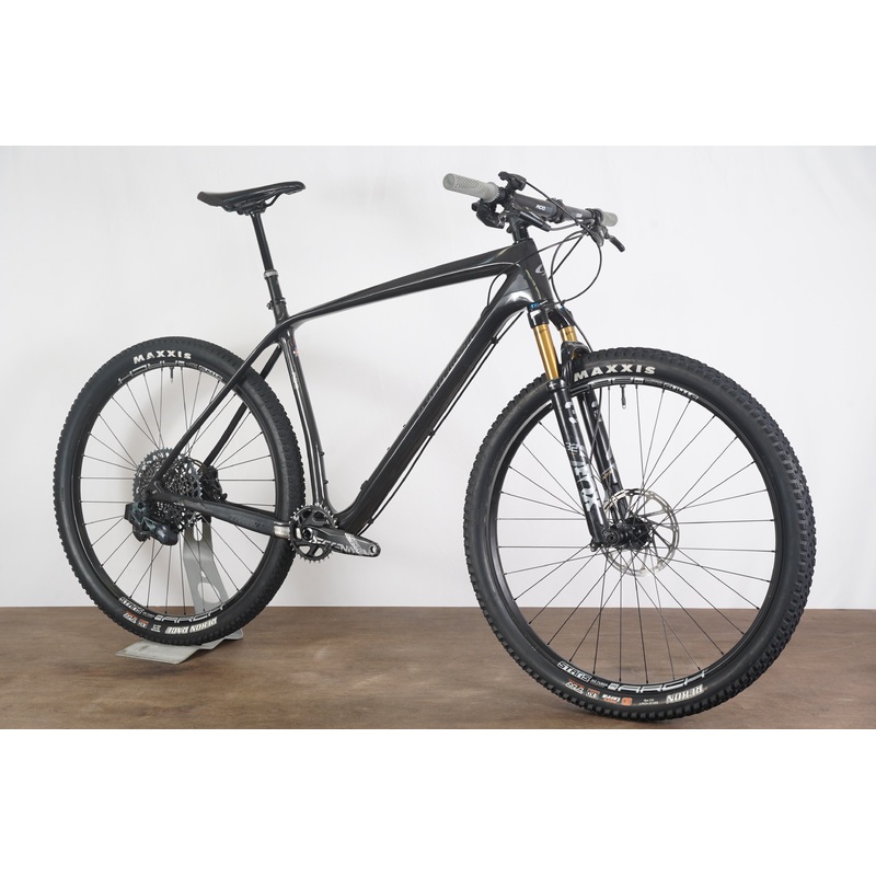 2024 XL 29″ Niner Air 9 RDO SRAM GX AXS Electronic 12 Speed Carbon MTB XC Bike