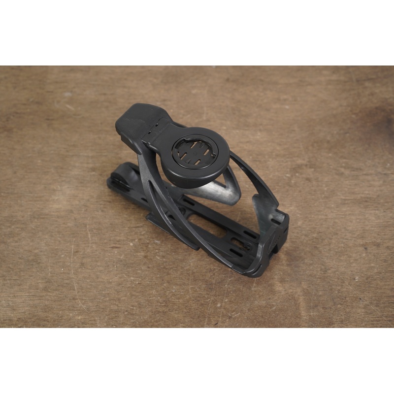 (1) Speedfil Z4 Water Bottle Cage + Garmin Mount 73g