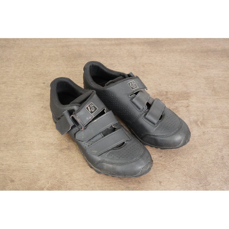 40 (EU) 8.5 (UK) 8.5 (US) Bontrager Adorn Women’s Clipless MTB CX Shoes