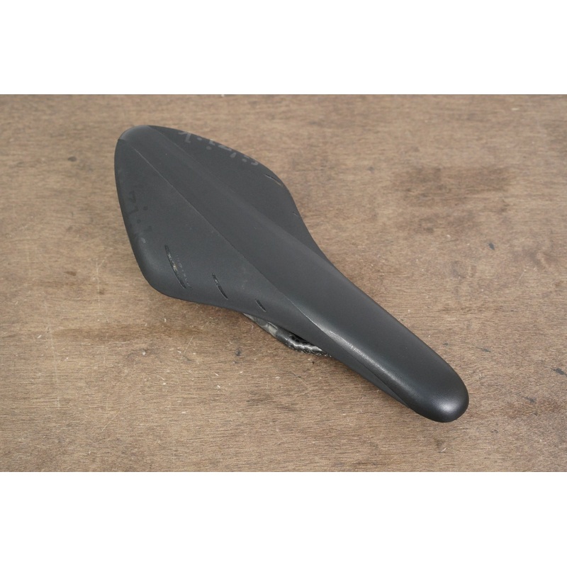 126mm (Regular) Fizik Arione R1 Carbon Rail Road Saddle 169g