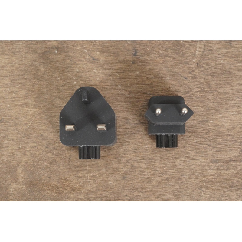 (2) SRAM Red eTap World Plug Adaptors Type G Type C