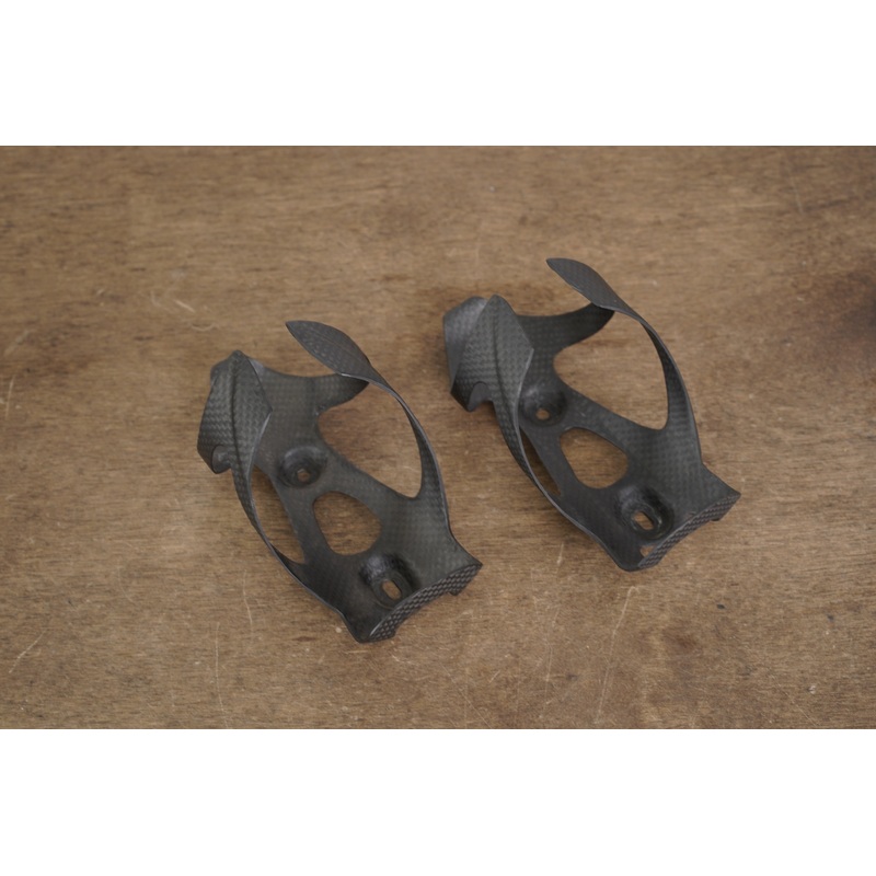 (2) Carbon Water Bottle Cages 46g